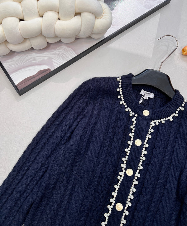 Cardigan Chanel Col Rond Maille Torsadée Bleu Marine en Laine 799529