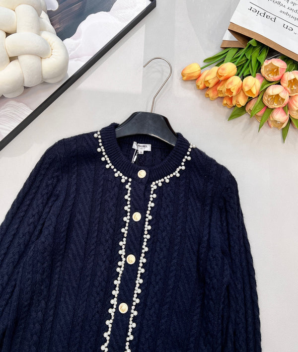 Cardigan Chanel Col Rond Maille Torsadée Bleu Marine en Laine 799529