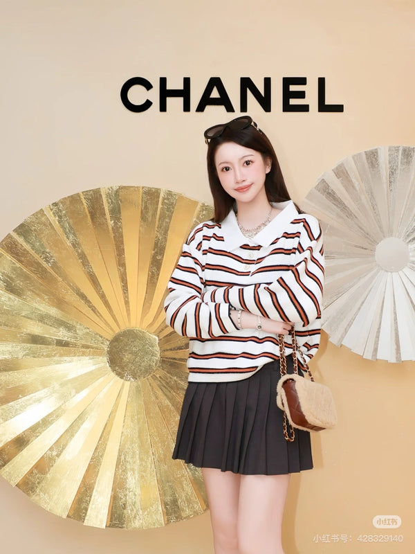 Chanel 26 Polo rayé color-block à col blanc rouge en laine mélangée 799250