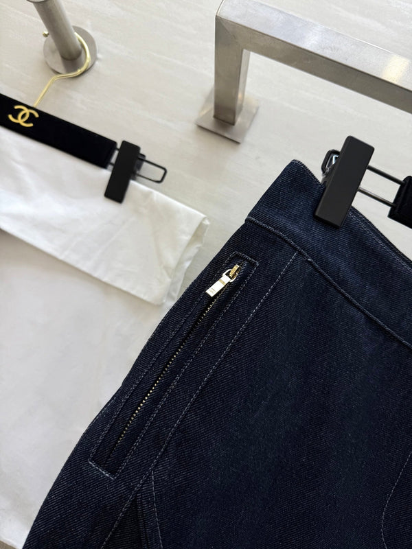 Chanel Jean droit 800653