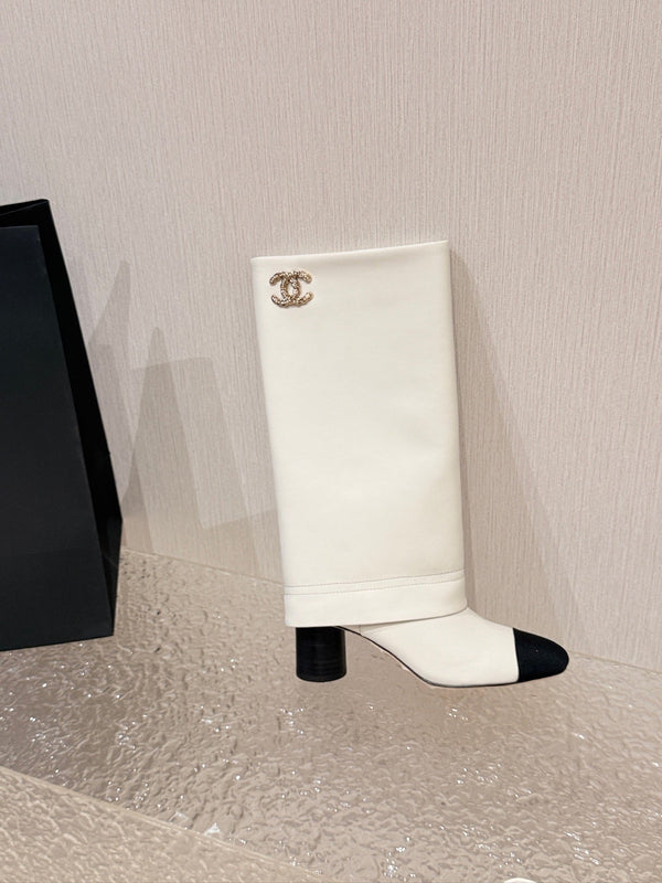 Chanel 26 Newest Runway Style Riding White Boots in Cowhide 598320