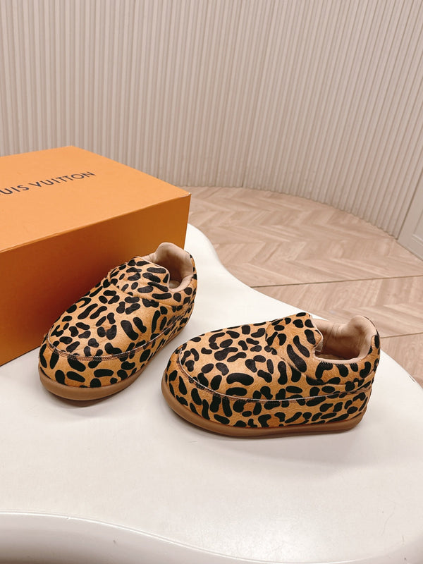 LV x Nigo Collaboration Yeti Sneakers Leopard in Suede Cowhide Leather 600793
