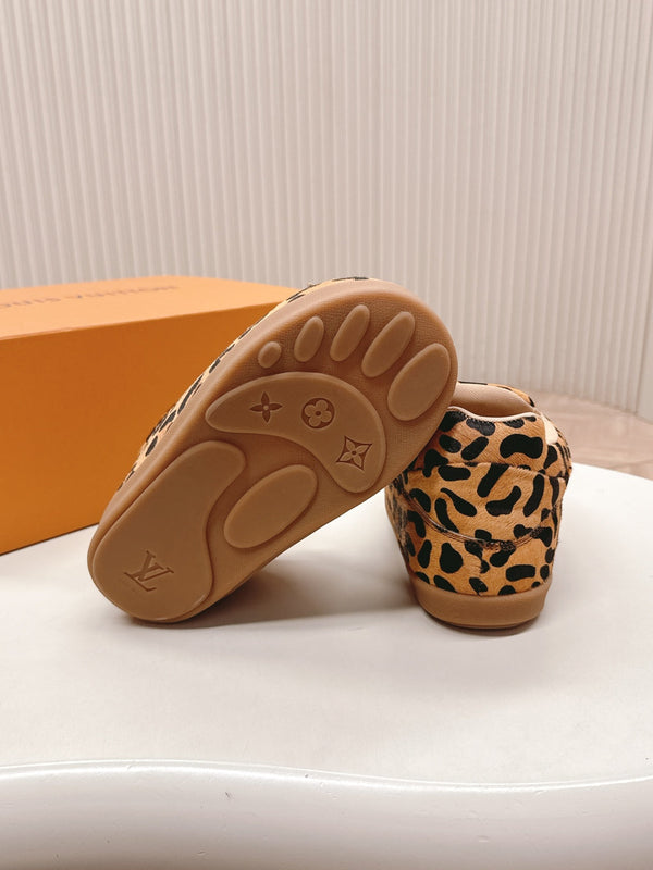 LV x Nigo Collaboration Yeti Sneakers Leopard in Suede Cowhide Leather 600793