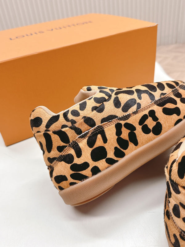 LV x Nigo Collaboration Yeti Sneakers Leopard in Suede Cowhide Leather 600793
