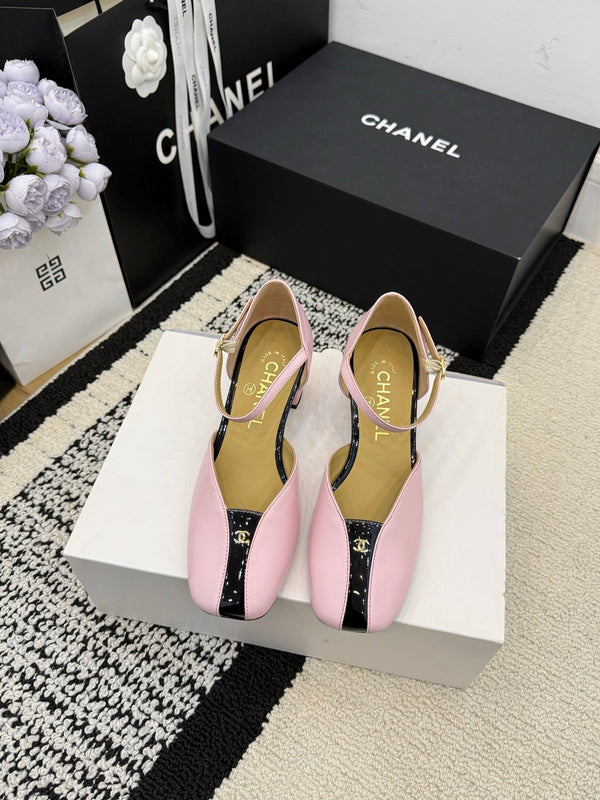 Chanel Classic Mary Janes Pink in Patent Leather 602167