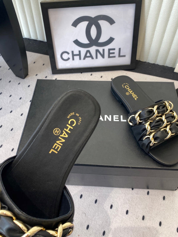 Chanel Early Spring Chain Slippers Black in Lambskin 611717