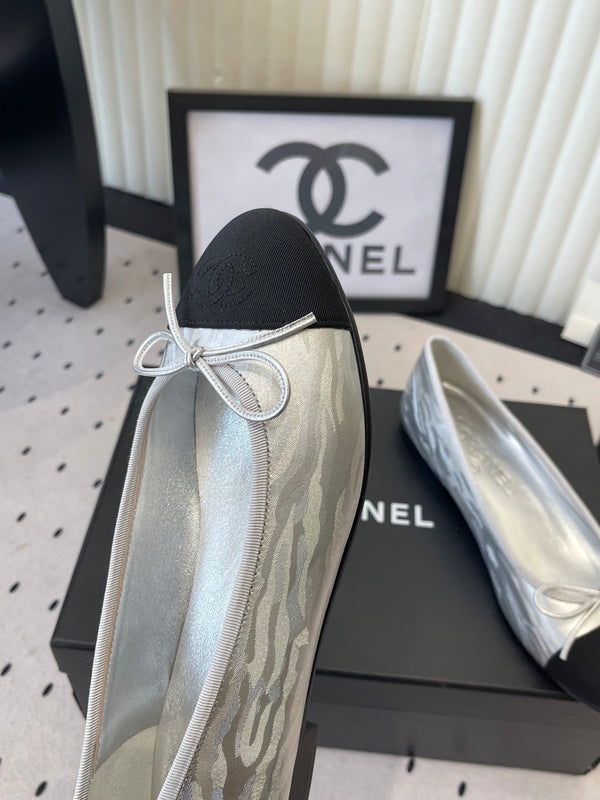 CC Ballerines Argentées en Peau de Mouton 611692