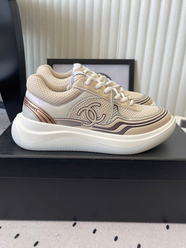 Baskets CC beiges en cuir de vachette 611667