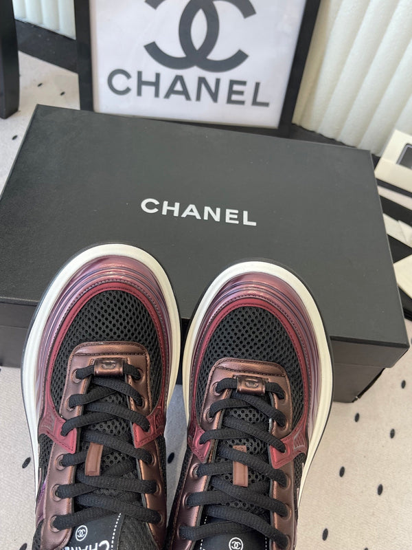 Baskets CC en cuir de vachette bordeaux et noir 611665