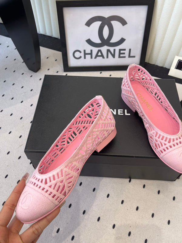 Ballerines Chanel Roses en Raphia Tressé 611584