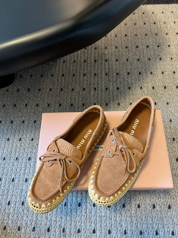 Miu Miu Mocassin 26ss Marron en Daim avec Paille de Raphia 614557
