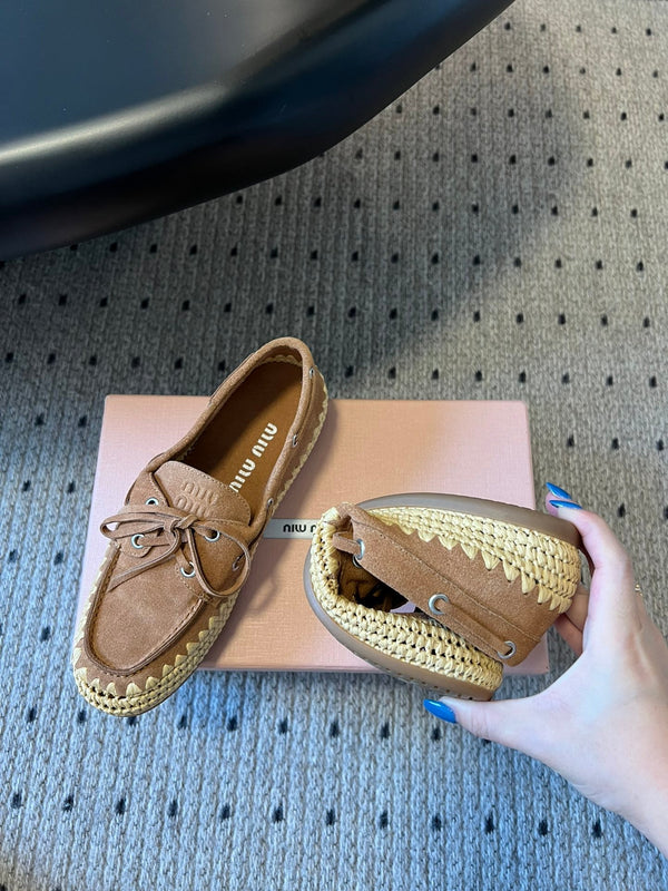 Miu Miu Mocassin 26ss Marron en Daim avec Paille de Raphia 614557