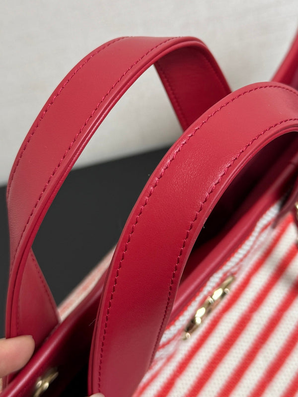 CC 26 Striped Woven Beach Bag 46 Red in Cowhide