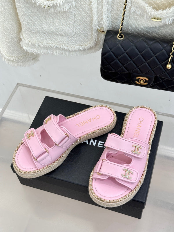 Chanel 26C Chain Double C Buckle Slippers Pink Cowhide 615787