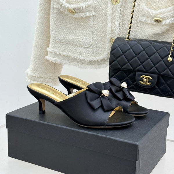 CC 26s Bow Slippers High Heel 35mm Black Satin Sheepskin 615751