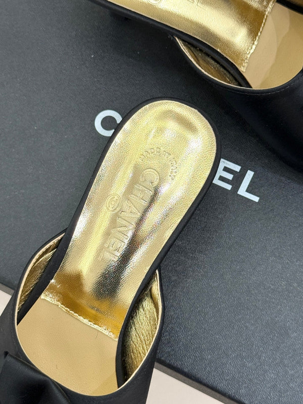 CC 26s Bow Slippers High Heel 35mm Black Satin Sheepskin 615751