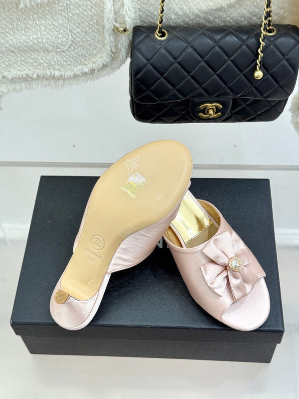 CC 26s Bow Slippers High Heel 35mm Pink Satin Sheepskin 615749