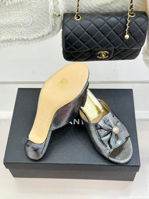 CC 26s Bow Slippers High Heel 35mm Dark Silver Metallic Satin Sheepskin 615747