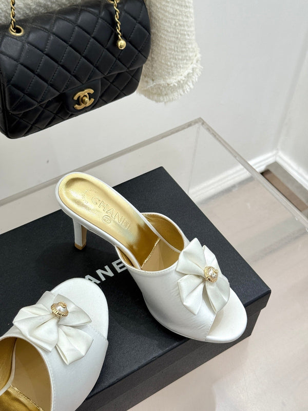 CC 26s Bow Slippers High Heel 75mm White Satin Sheepskin 615744