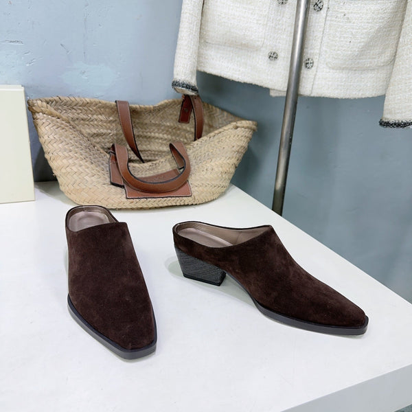 BRUNELLO CUCINELLI 26 Mules à talon épais et bout fermé marron foncé en daim de vachette 629528