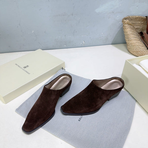 BRUNELLO CUCINELLI 26 Mules à talon épais et bout fermé marron foncé en daim de vachette 629528