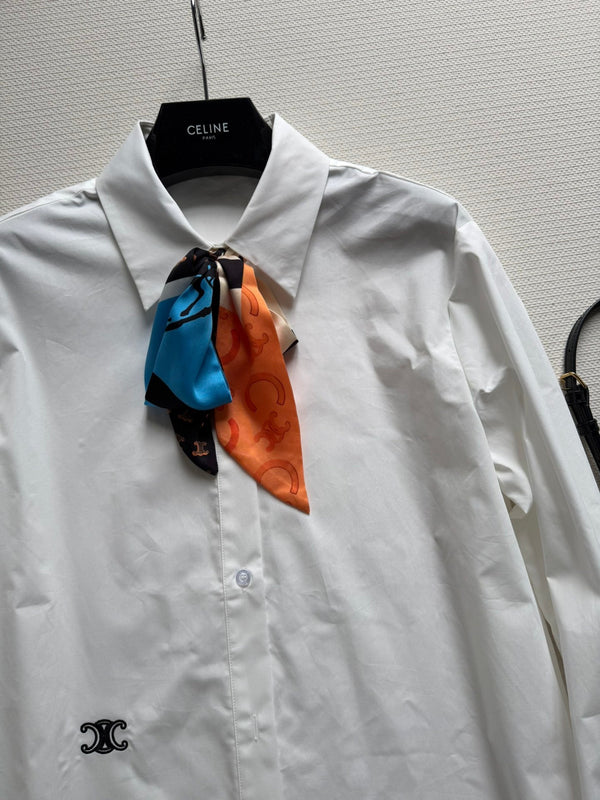 Chemise à manches longues Celine 26SS avec logo brodé blanche en coton 943325