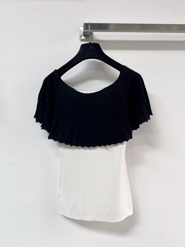 Gilet bicolore Chanel Blanc Noir en polyester 125434