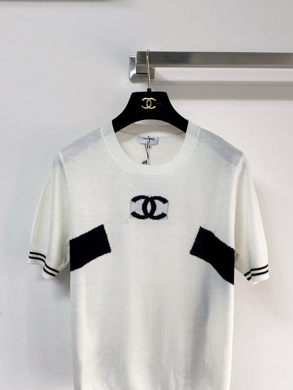 Chanel  Short-Sleeve T-Shirt White in Wool 153741