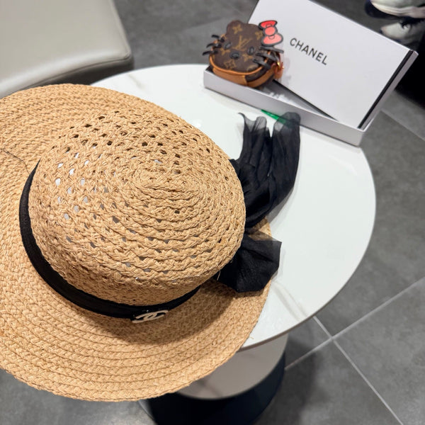 Chapeau de paille Chanel Beige Jaune Noir en Raffia 192106