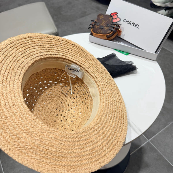 Chapeau de paille Chanel Beige Jaune Noir en Raffia 192106