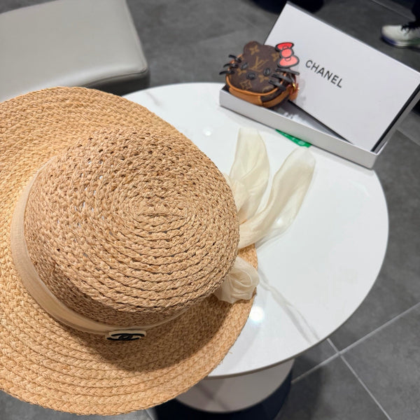 Chanel Chapeau de paille Beige Jaune en raphia 192105