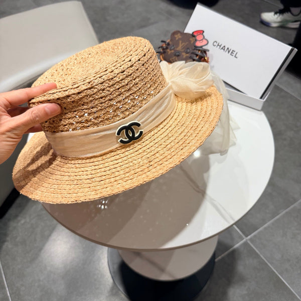 Chanel Chapeau de paille Beige Jaune en raphia 192105