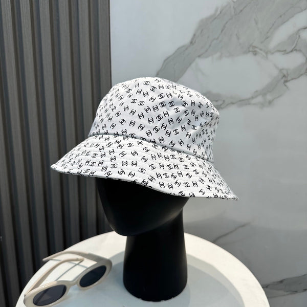 Bob Chanel blanc en tissu 192004