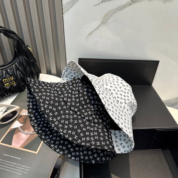 Bob Chanel blanc en tissu 192004