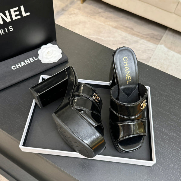 Sandales à plateforme et talons hauts Chanel 2026, 12,5 cm, noires en cuir de vachette 673059