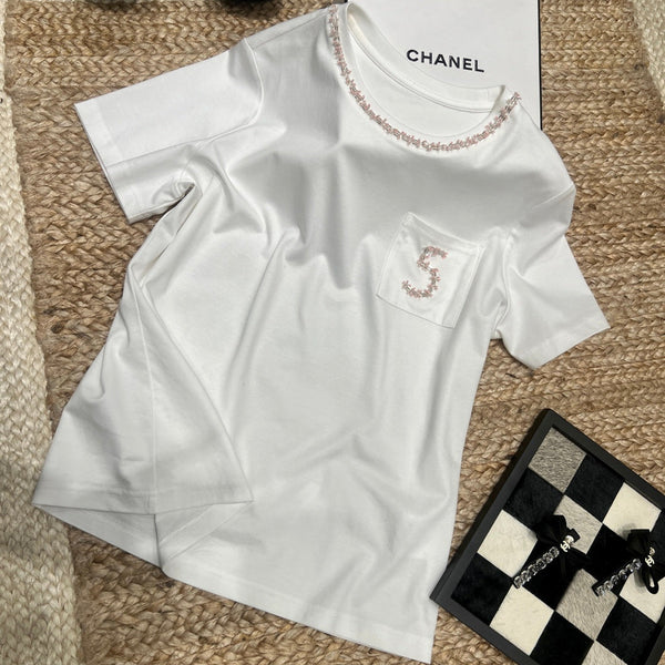 T-shirt Chanel 25SS assorti de strass blanc en coton 161779