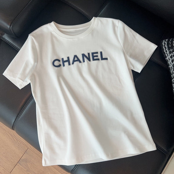 T-Shirt Chanel 26 Logo Blanc en Coton 161767