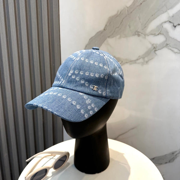 Casquette Chanel Bleu clair en Jean 197872