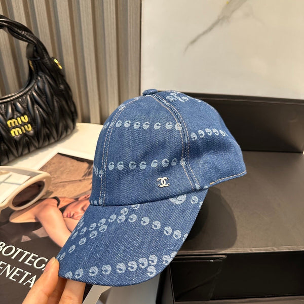 Casquette de baseball Chanel bleu foncé en jean 197871