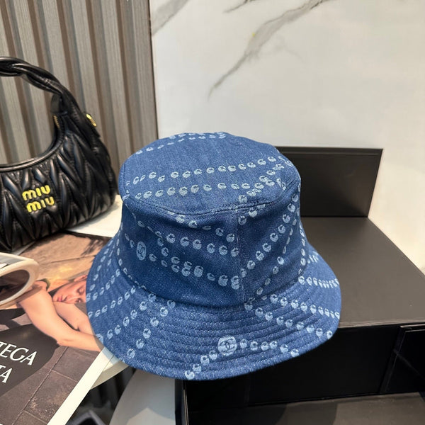 Bob Chanel bleu foncé en jean 197869