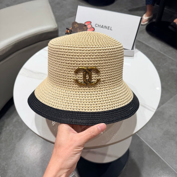 Chanel Bob Chapeau 26 Beige en Paille 197777