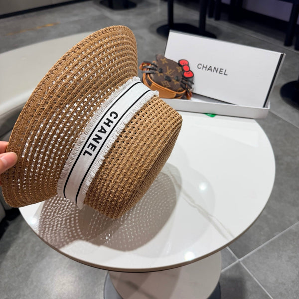 Chanel Elegant hat Camel White in Straw 197762