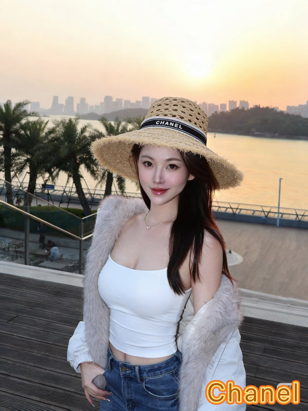 Chanel Chapeau de paille Beige Noir en Raffia 197755