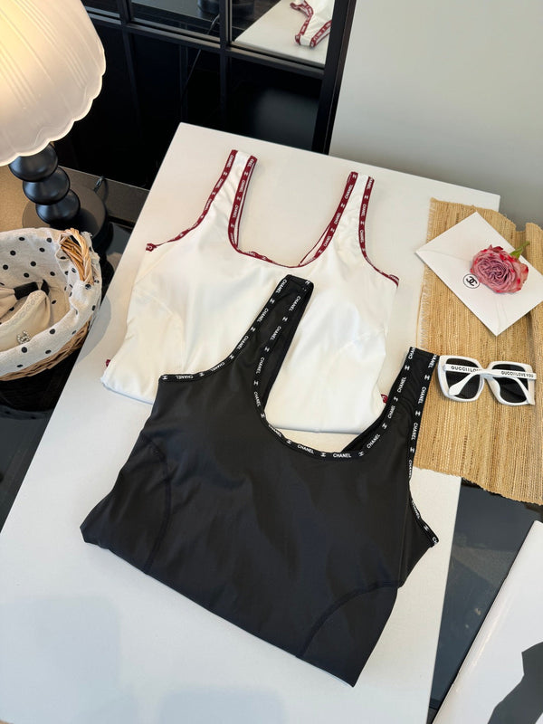 Maillot de bain une pièce Chanel blanc en coton 195159