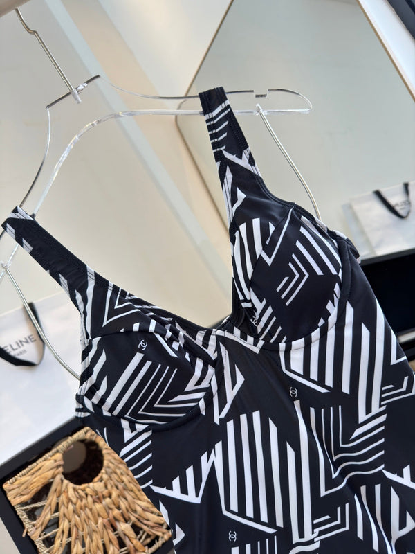Chanel One-piece Swimsuit Black in Cotton 195154