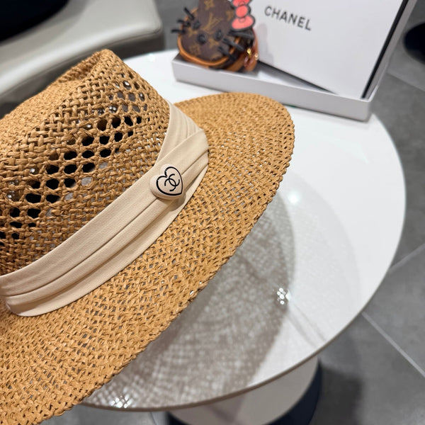 Chanel Chapeau Plat Camel Blanc en Paille 201564