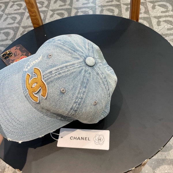 Casquette de baseball Chanel bleu clair en denim 205642