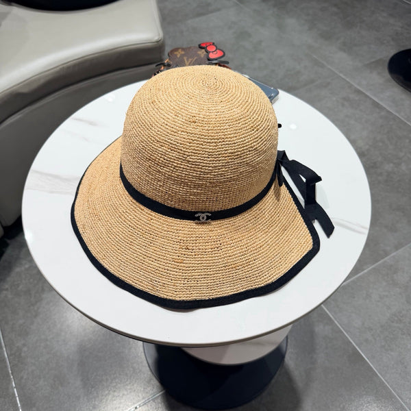 Chanel Chapeau style Hepburn Beige en Raffia 205599