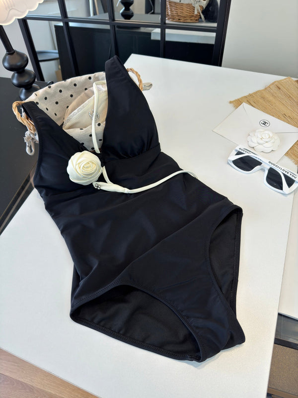 Chanel Maillot de bain une pièce Noir en coton polyester 204710