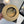 Chapeau Chanel en paille de raphia beige et noir 205379